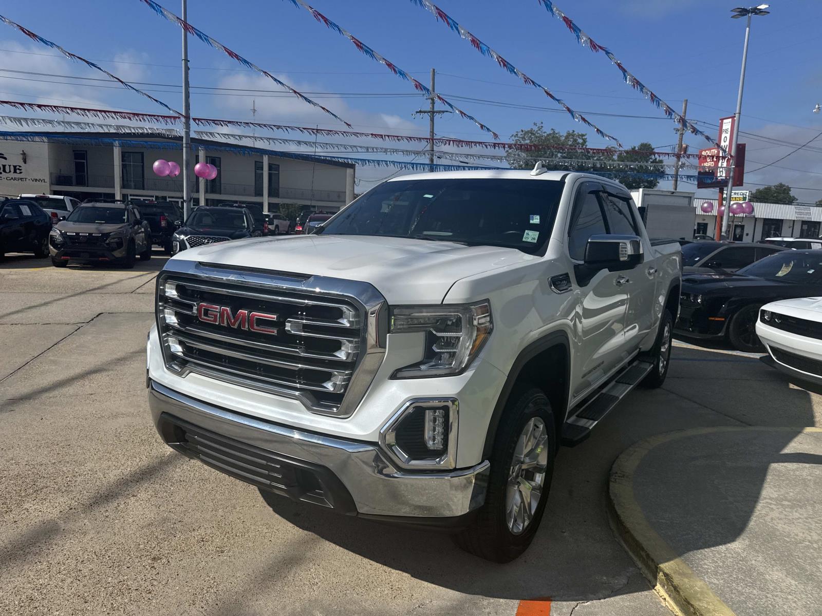 2020 Gmc Sierra 1500 SLT photo 2