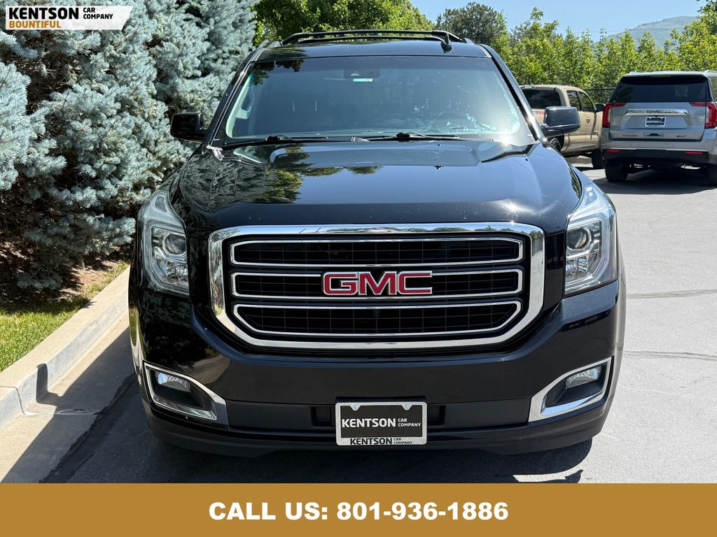 2017 Gmc Yukon SLT photo 2