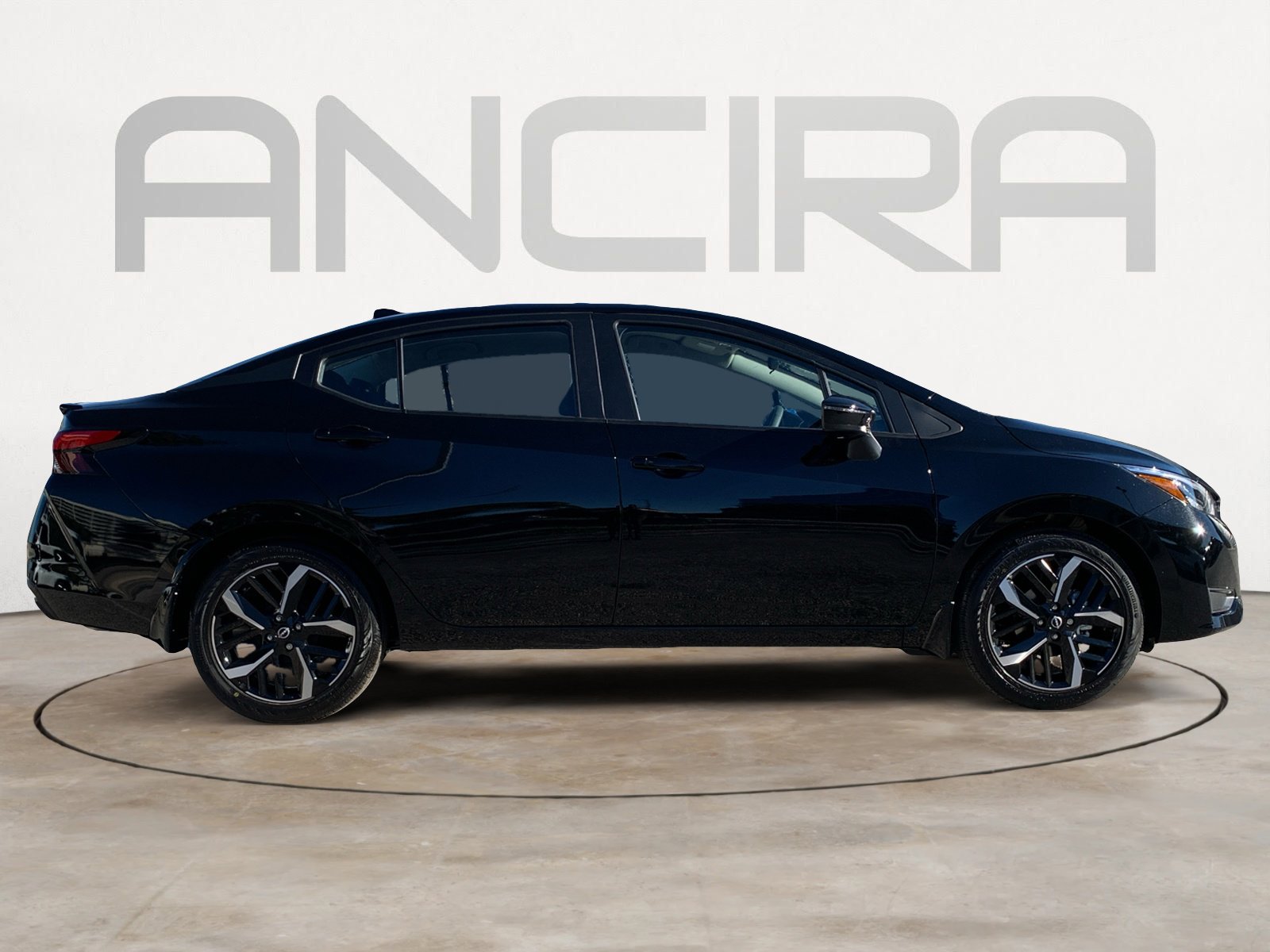 2025 Nissan Versa SR photo 10