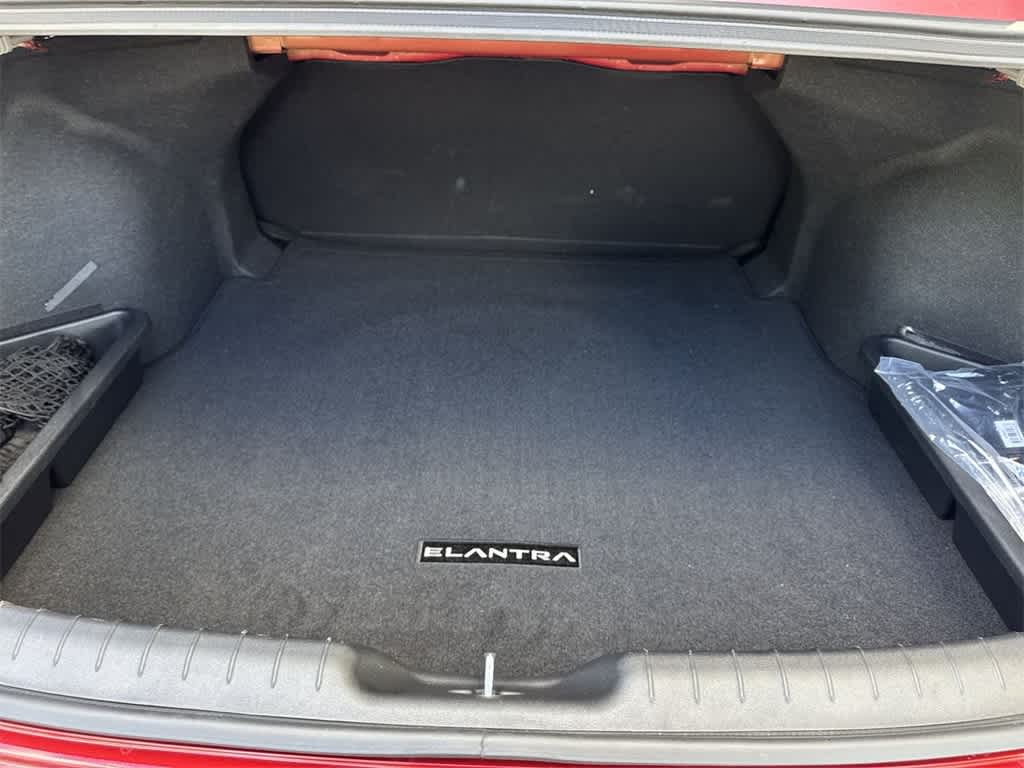 2024 Hyundai Elantra Hybrid Blue photo 22