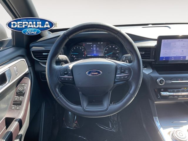 2020 Ford Explorer XLT photo 13