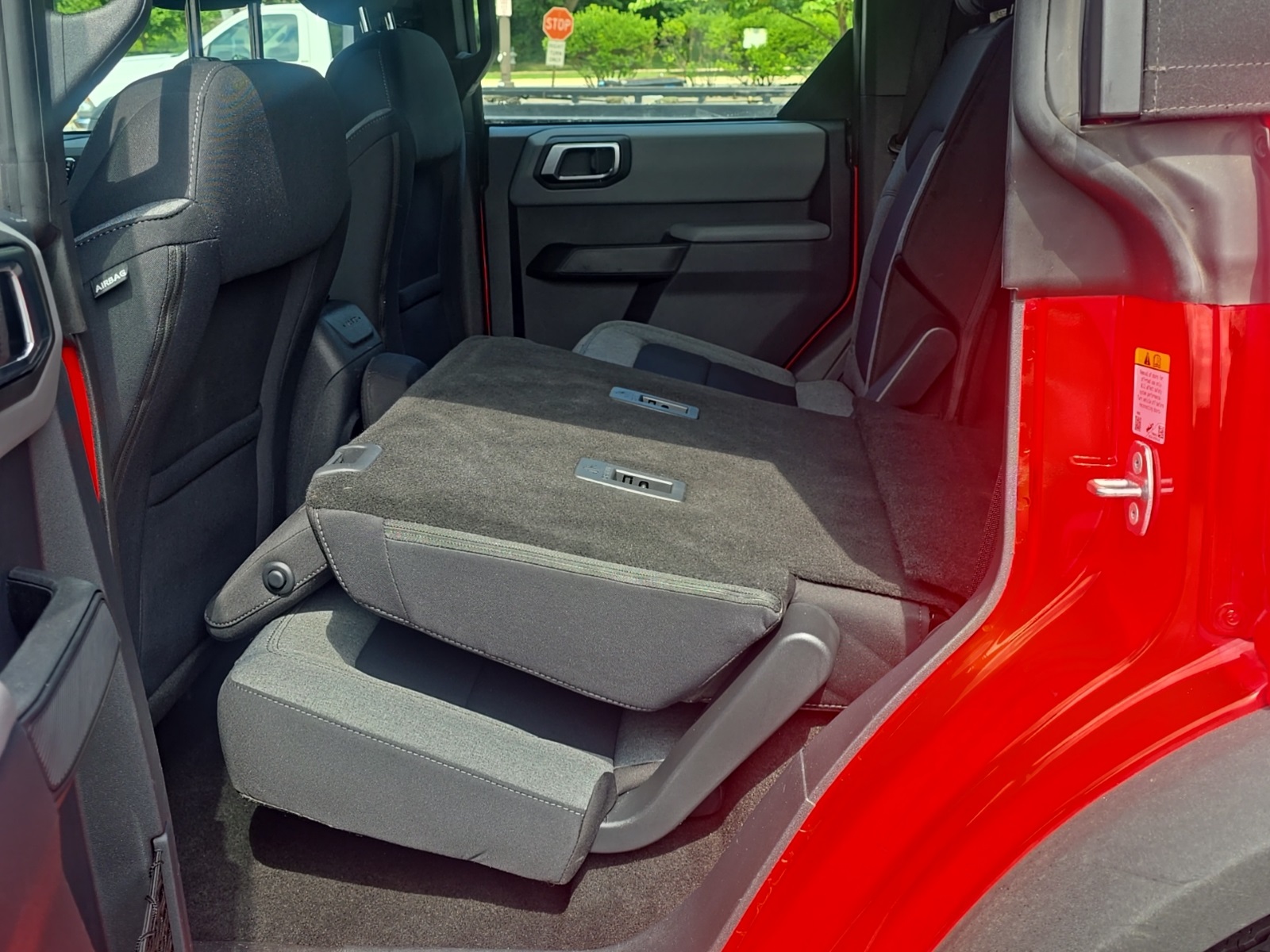 2023 Ford Bronco Base photo 6