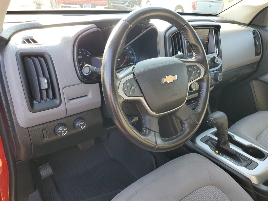 2019 Chevrolet Colorado LT photo 7