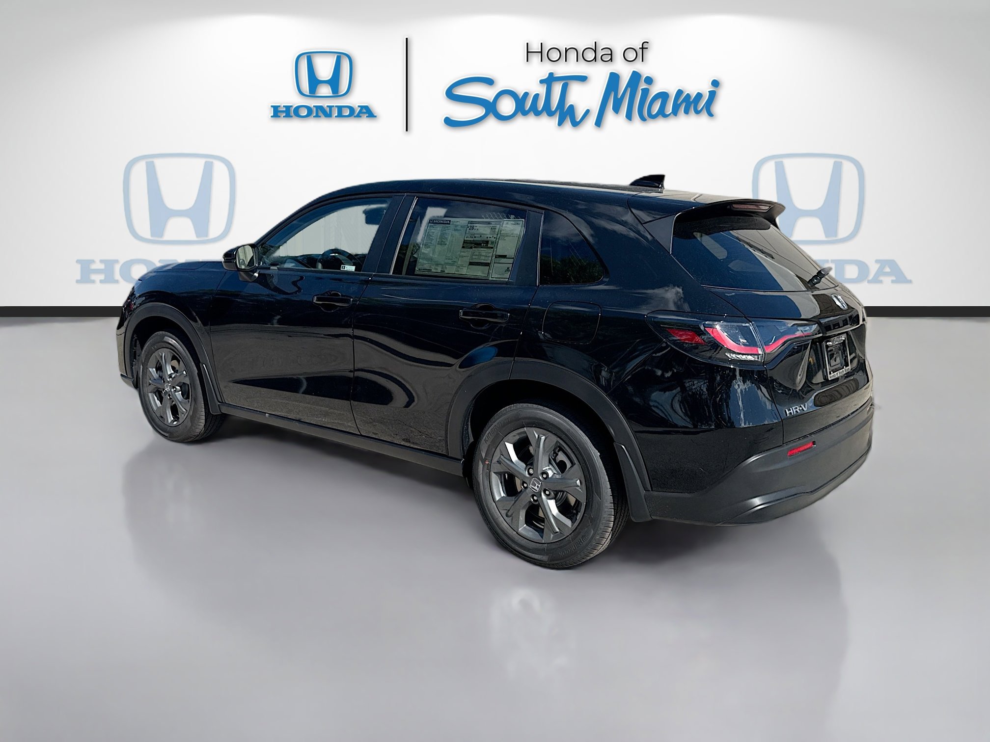 2026 Honda HR-V LX photo 4