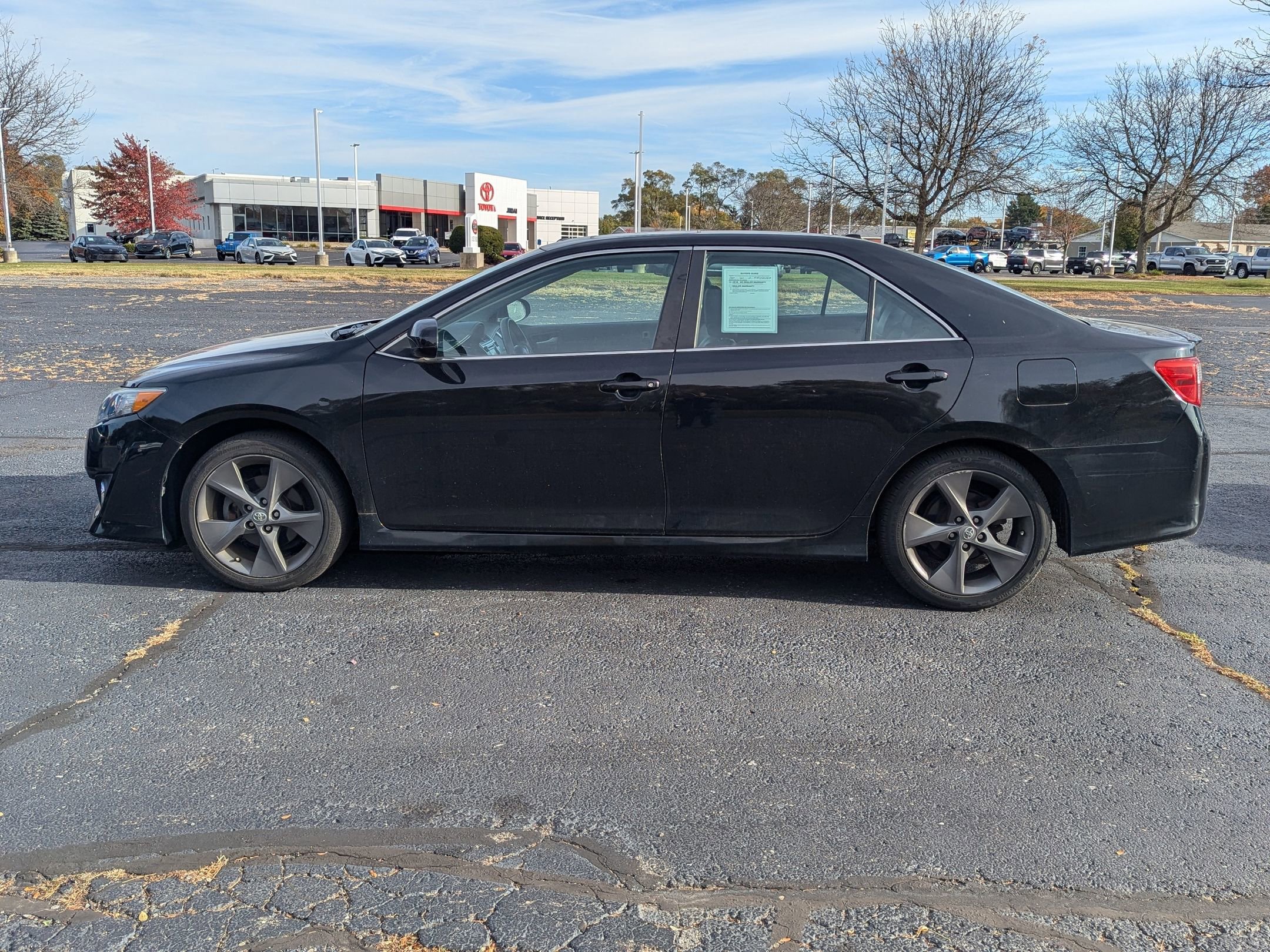 Used 2012 Toyota Camry SE with VIN 4T1BF1FK2CU182735 for sale in Mishawaka, IN