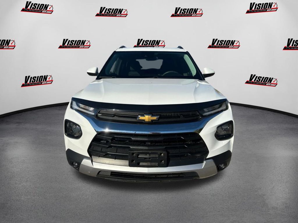 2023 Chevrolet Trailblazer LT photo 2