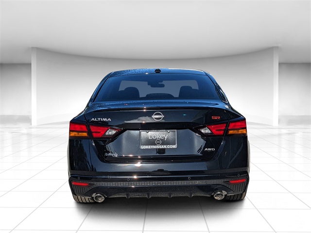 2025 Nissan Altima 2.5 SR photo 4