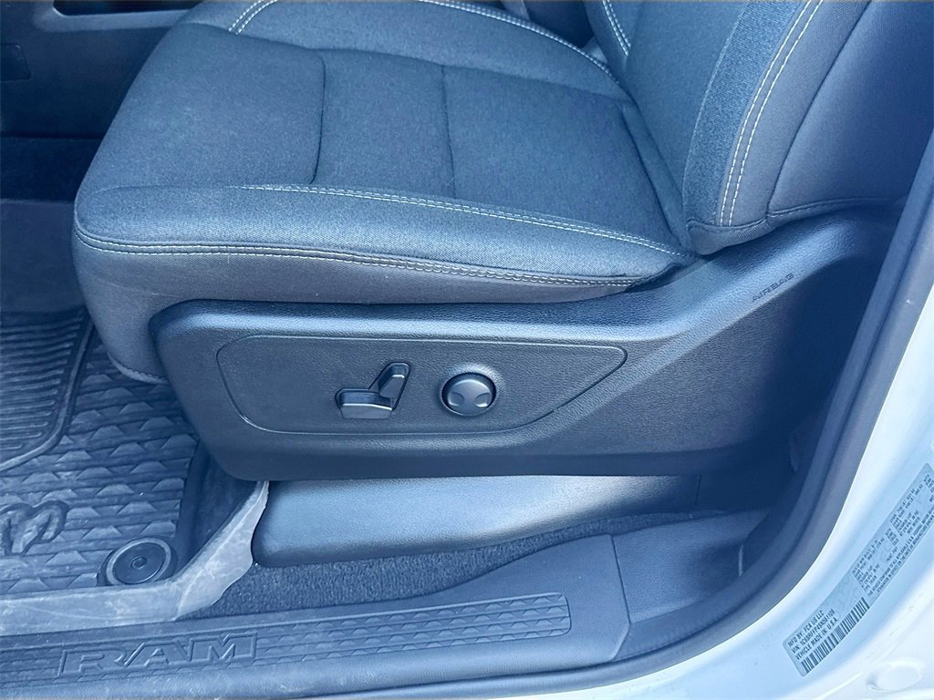 2025 Ram 1500 Big Horn photo 17