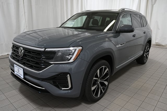 2025 Volkswagen Atlas SEL Premium R-Line photo 8