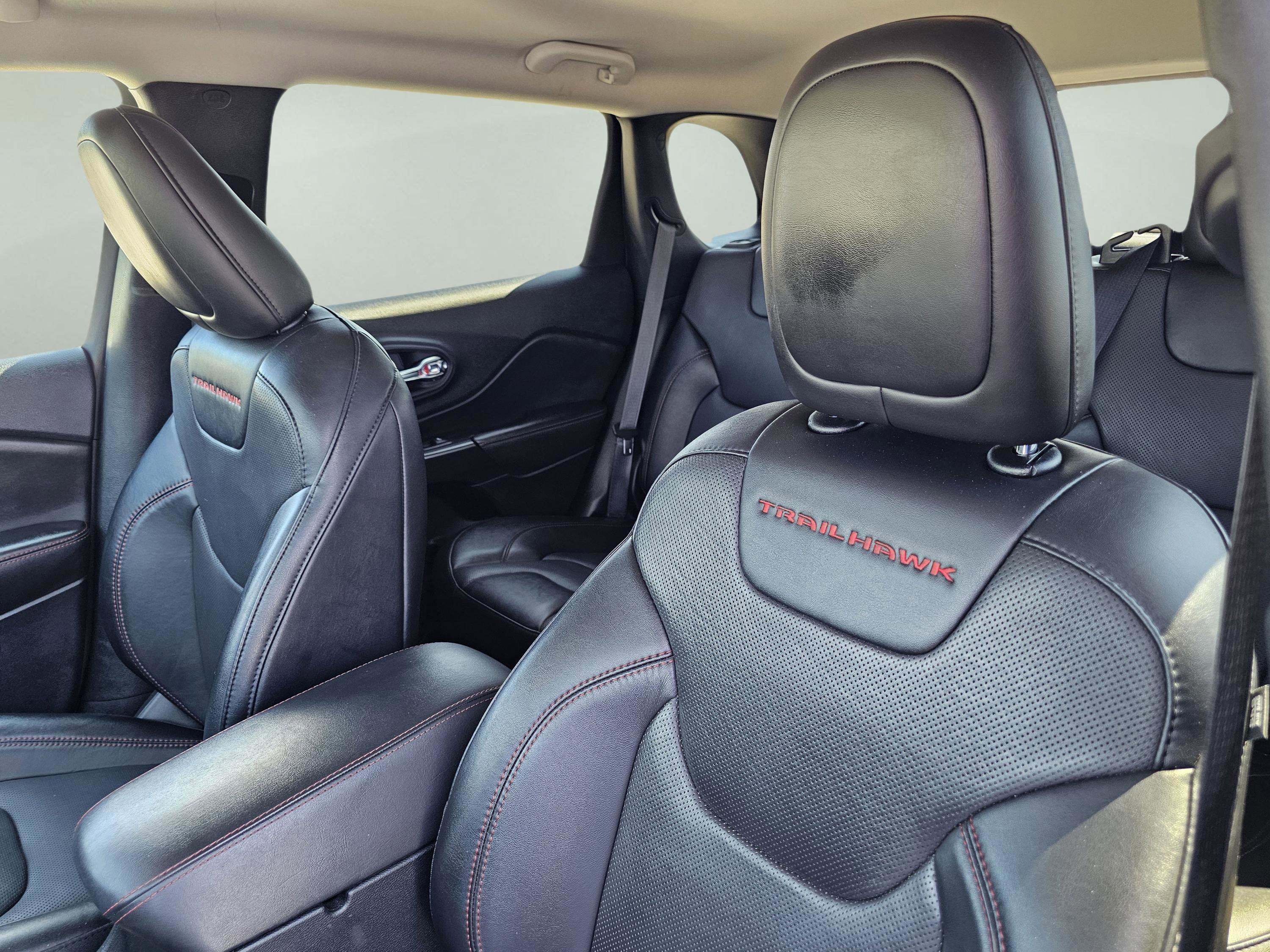 2022 Jeep Cherokee Trailhawk photo 11