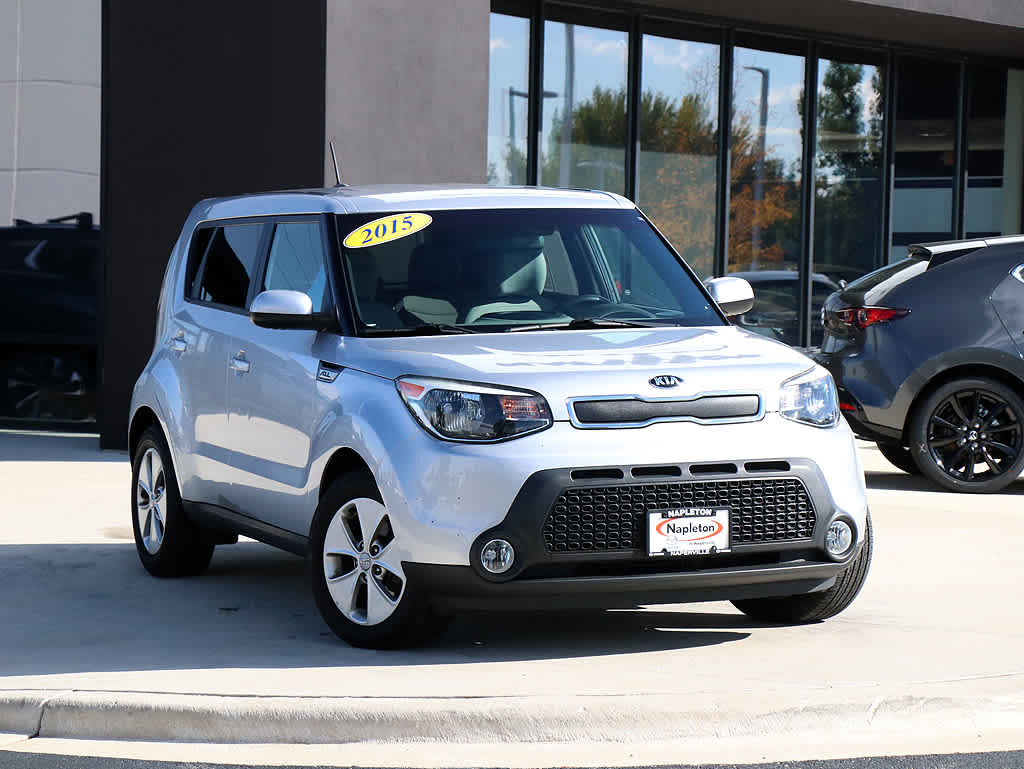 Used 2015 Kia Soul Base with VIN KNDJN2A21F7816829 for sale in Naperville, IL