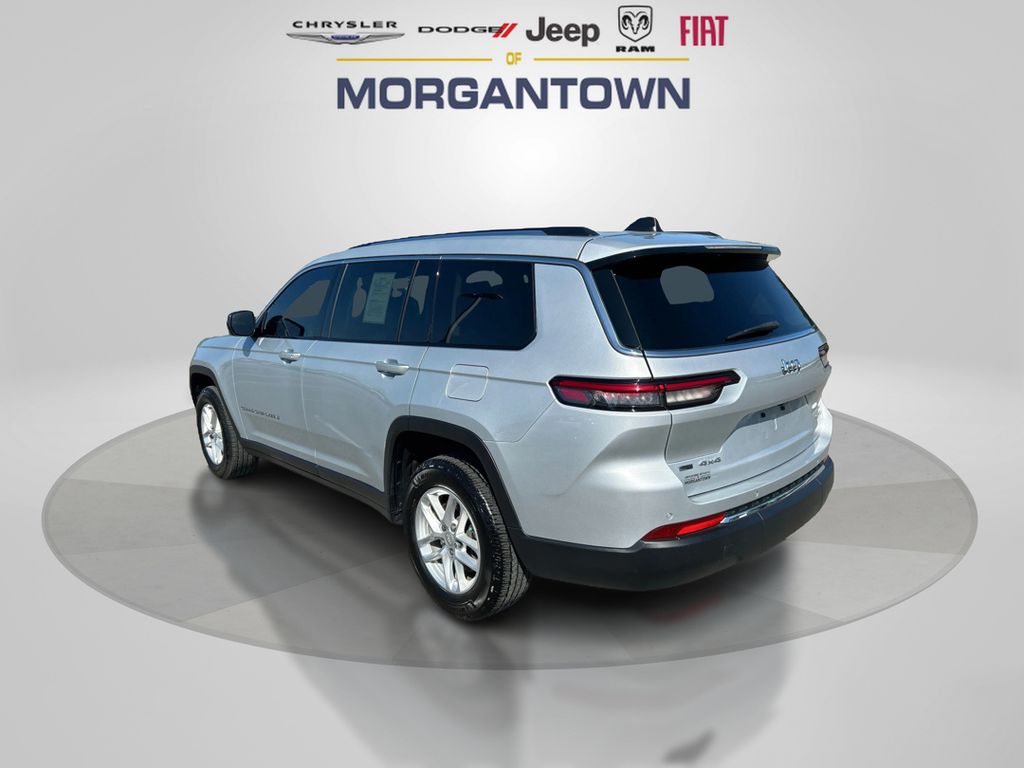 2023 Jeep Grand Cherokee Laredo photo 4