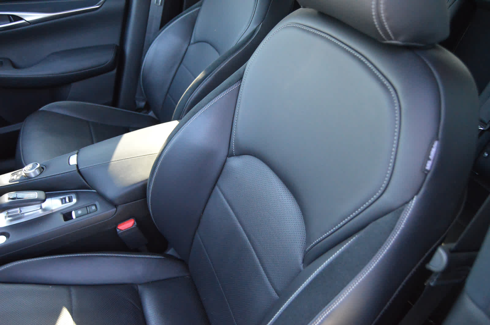 2024 Infiniti QX50 SPORT photo 12