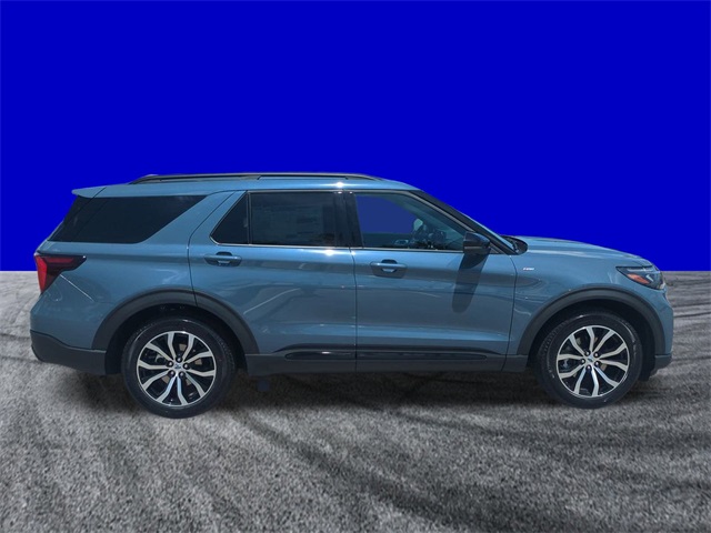 2025 Ford Explorer ST-Line photo 2