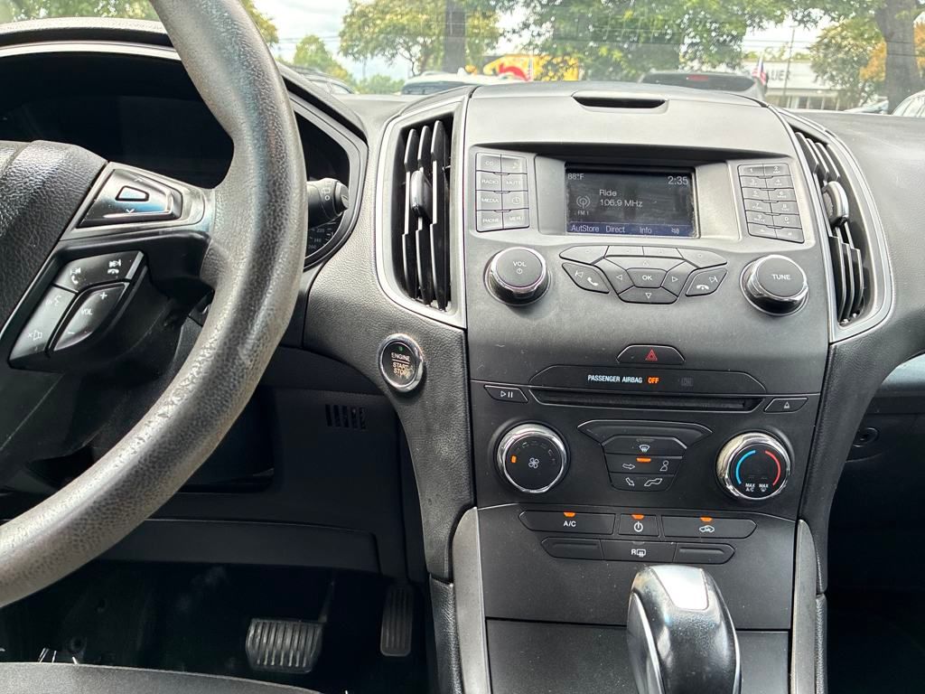 2018 Ford Edge SE photo 15