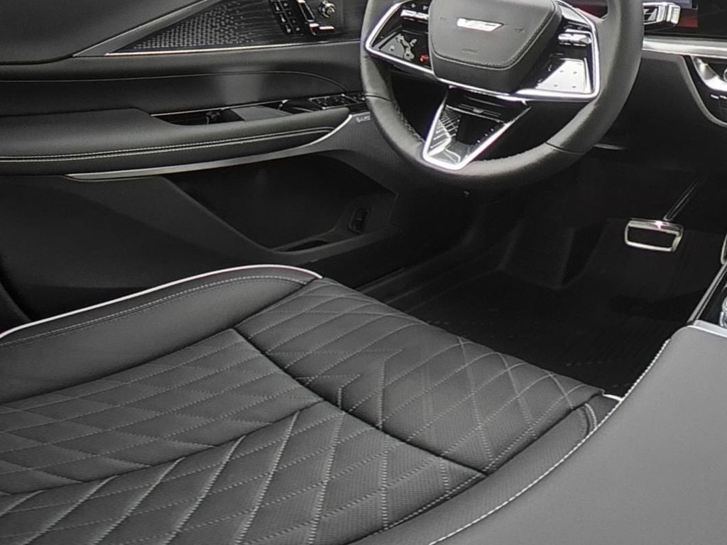 2026 Cadillac Lyriq photo 11