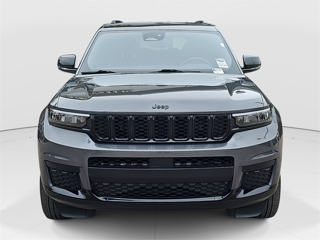 2024 Jeep Grand Cherokee Altitude photo 8