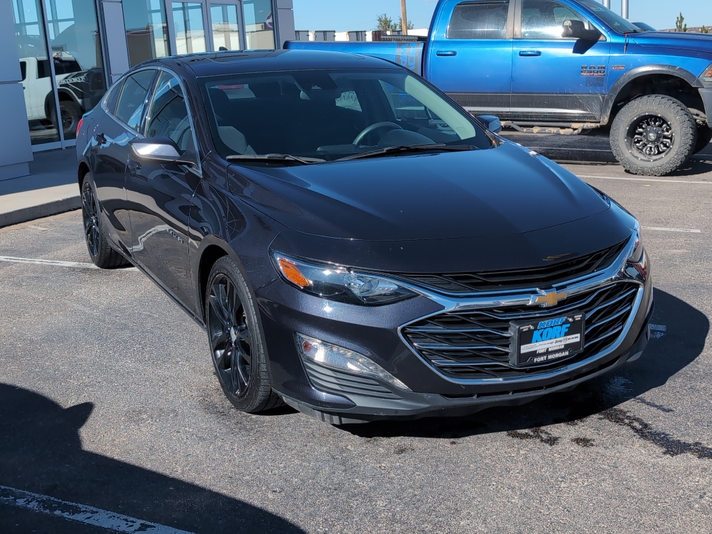 2023 Chevrolet Malibu 1LT photo 2