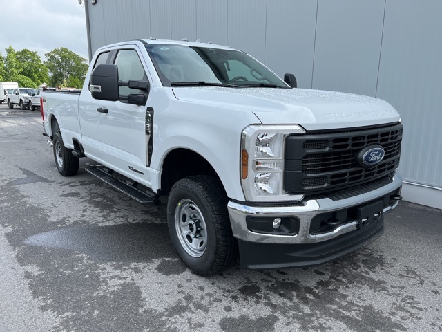 2025 Ford F-250 Super Duty XL's photo
