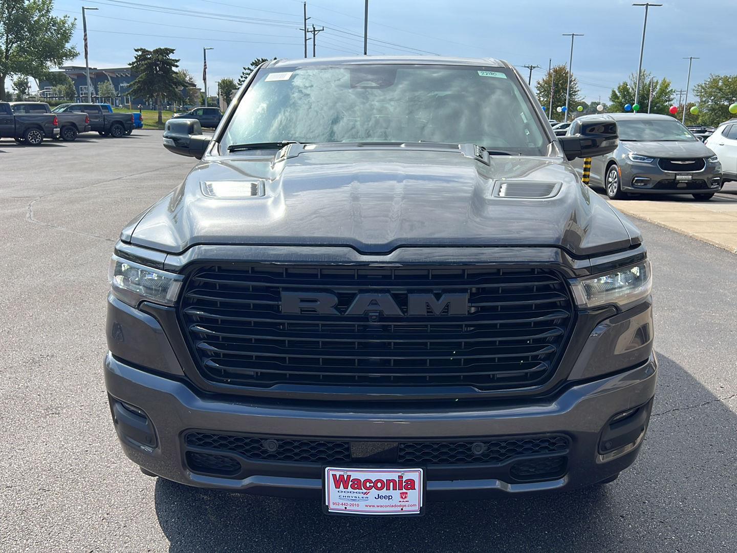 2025 Ram 1500 Laramie photo 3