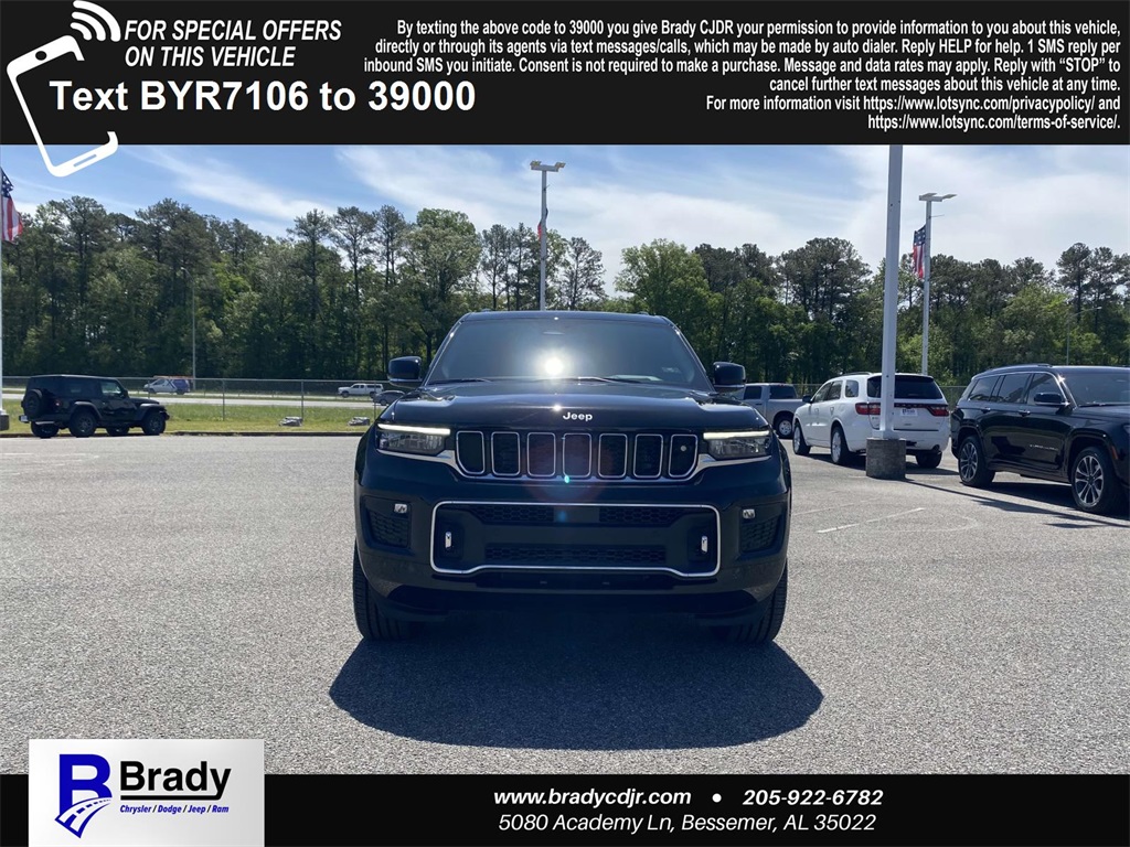 2025 Jeep Grand Cherokee Overland photo 2