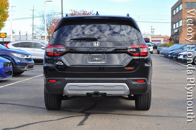2025 Honda Pilot TrailSport photo 4
