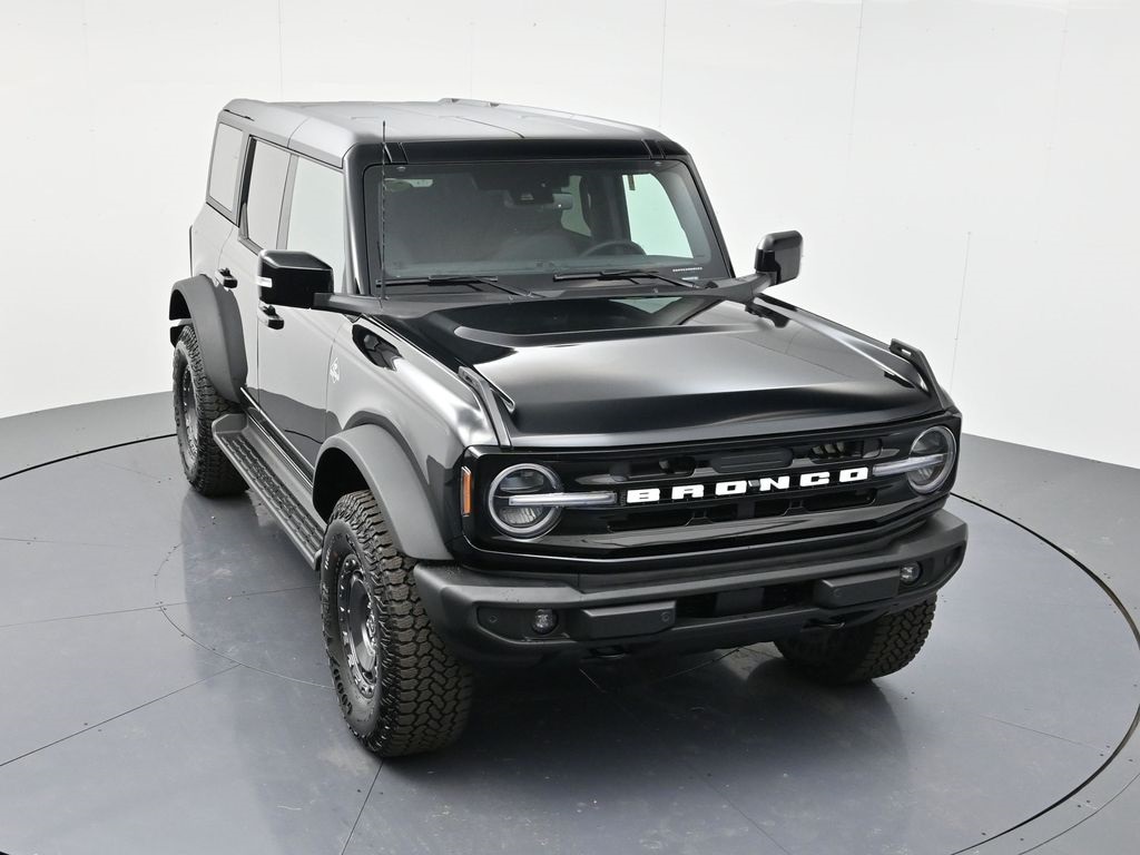 2025 Ford Bronco Outer Banks photo 32