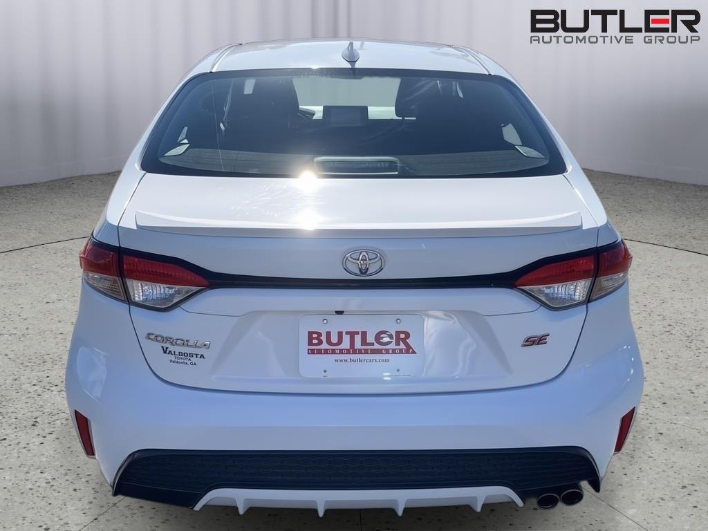 2022 Toyota Corolla SE photo 4