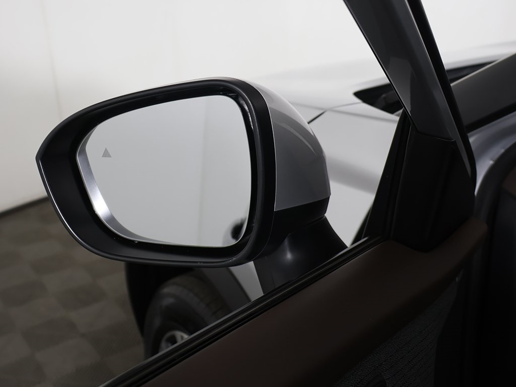 2023 Nissan Rogue SV photo 26