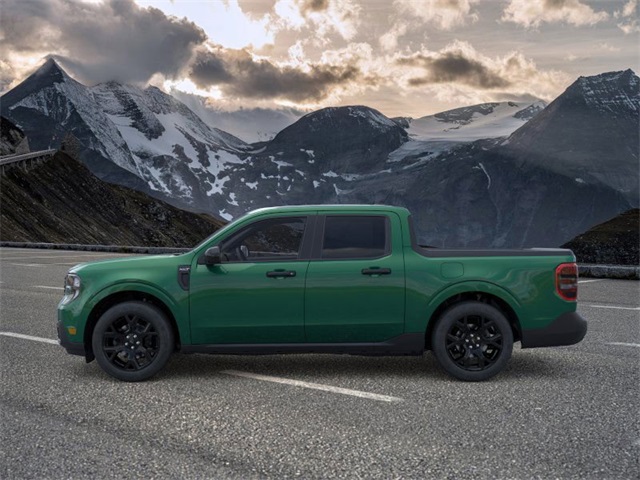 2025 Ford Maverick XLT photo 3