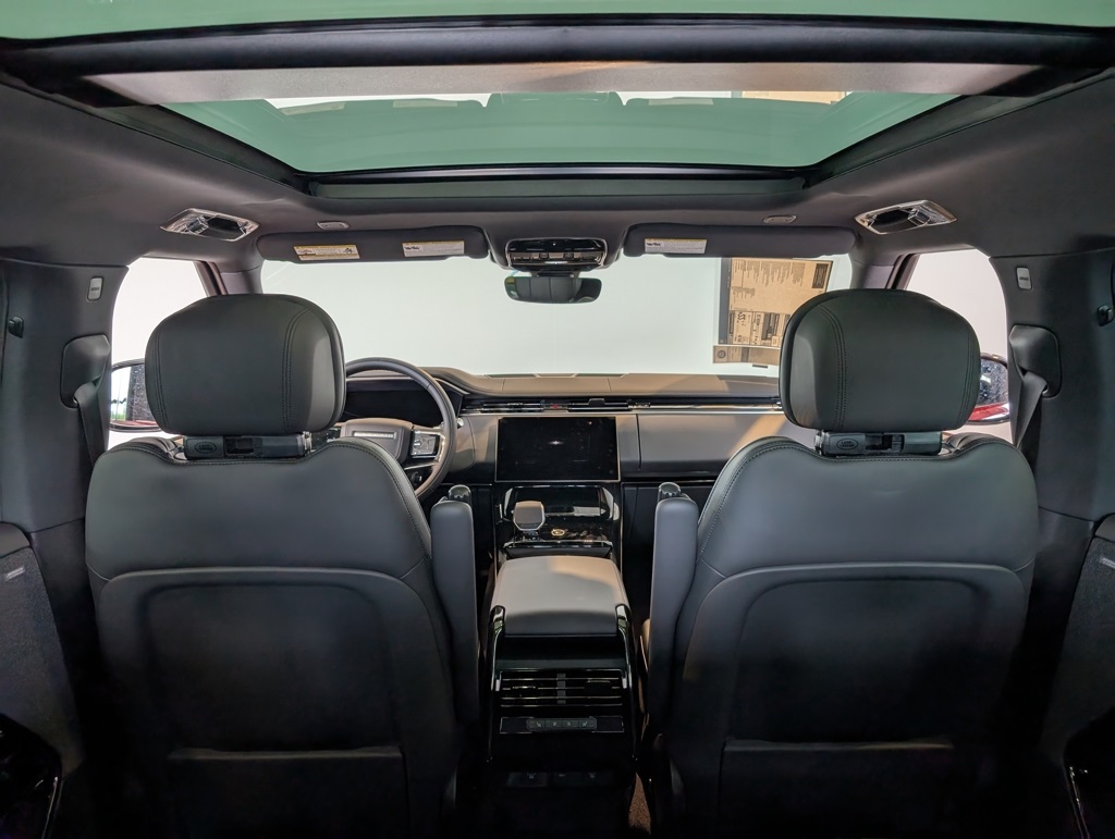 2025 Land Rover Range Rover Sport SE photo 27