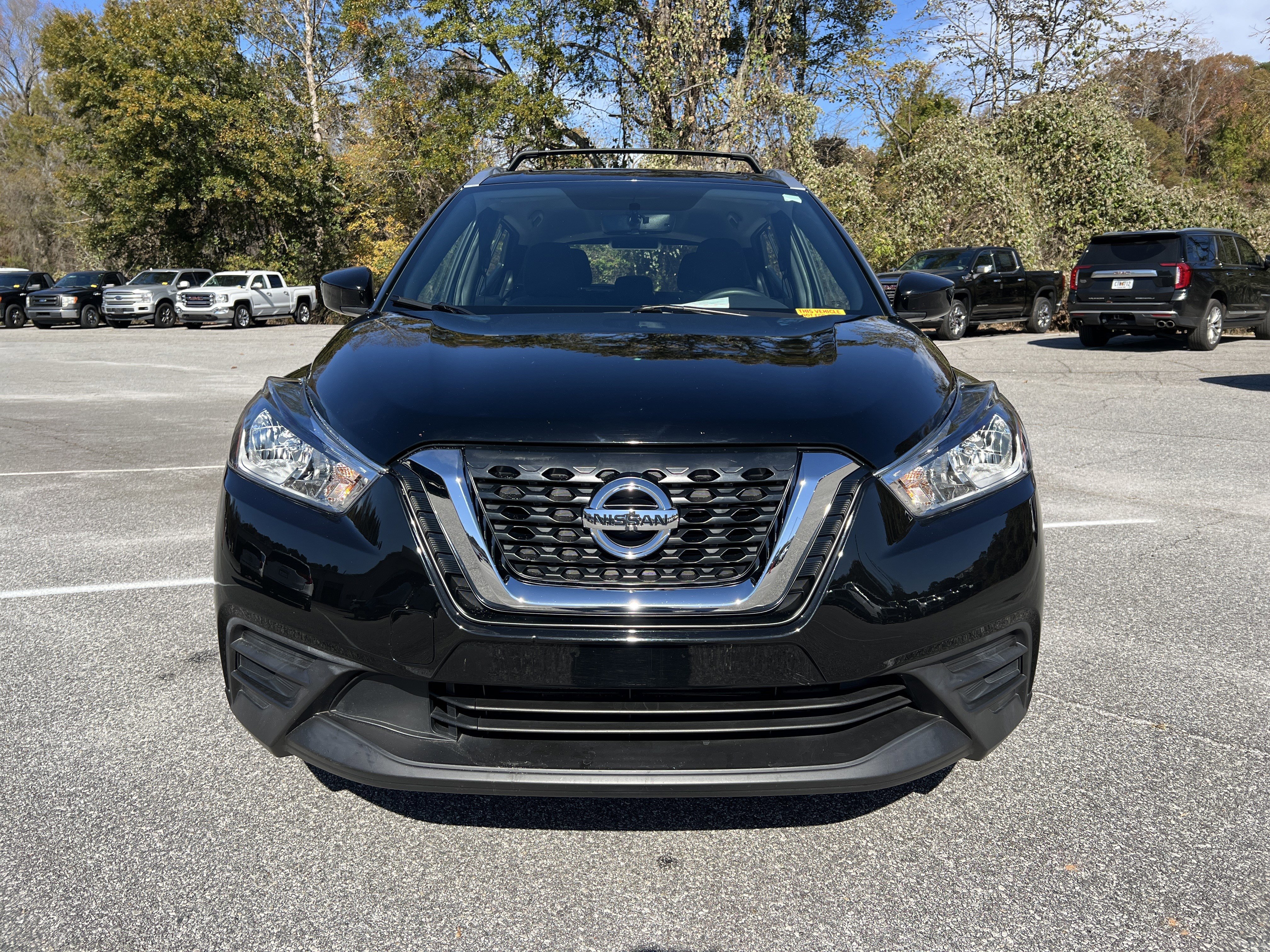 Used 2019 Nissan Kicks SV with VIN 3N1CP5CUXKL564493 for sale in Athens, GA