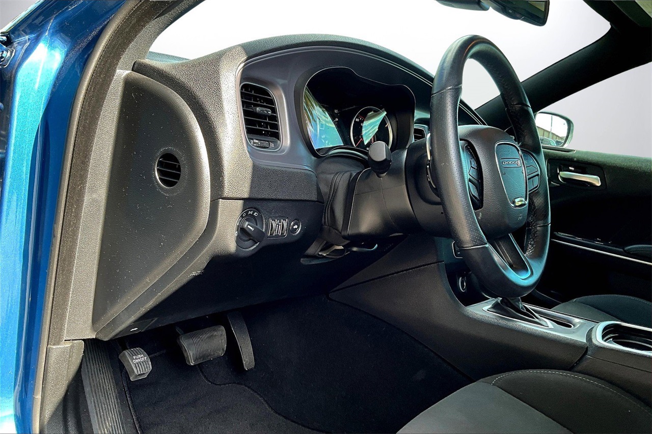 2023 Dodge Charger R/T photo 17