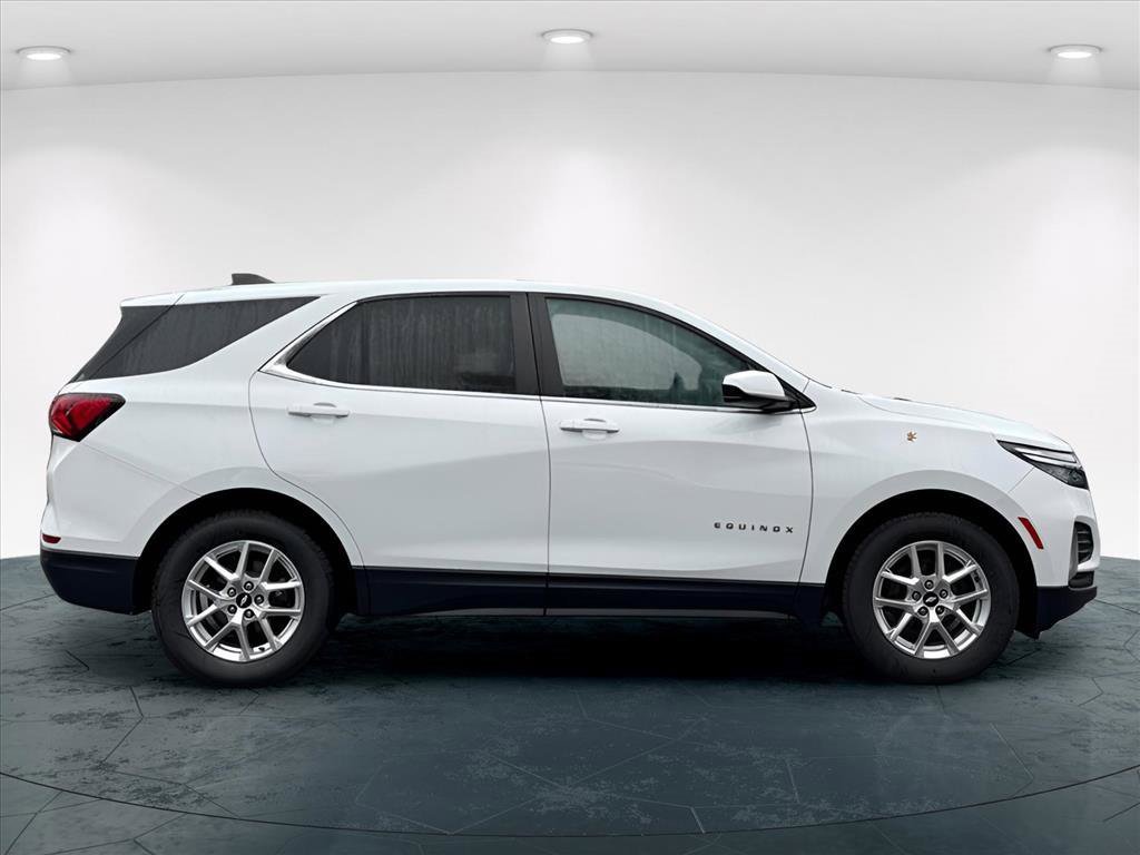2022 Chevrolet Equinox LT photo 4