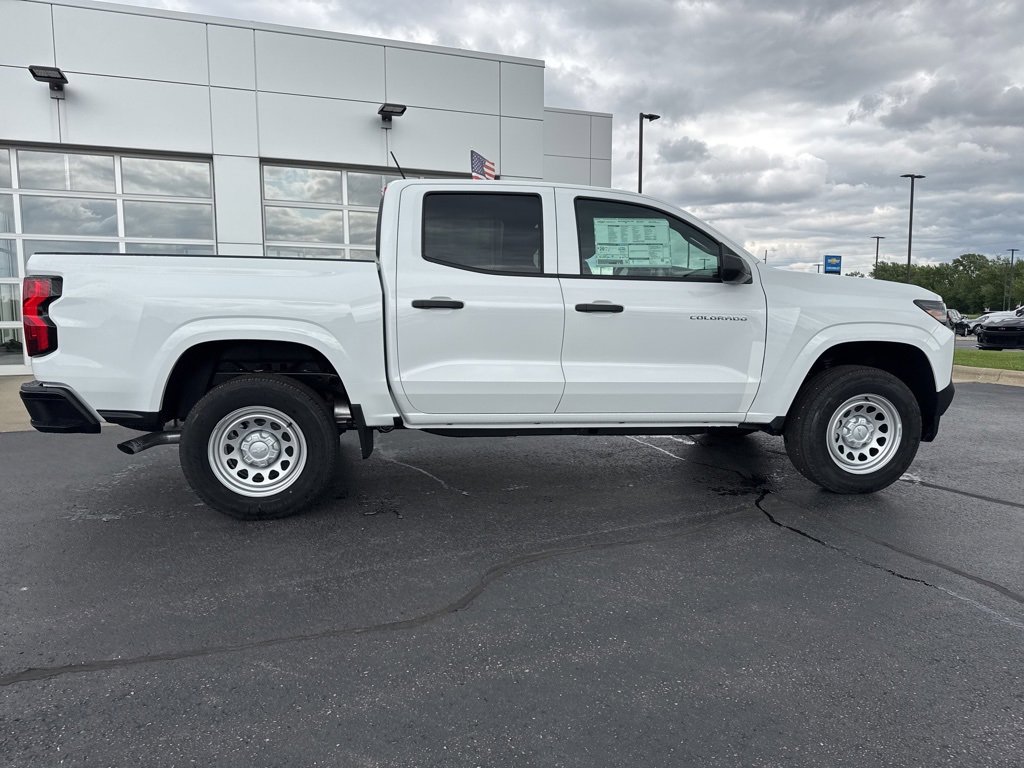 2025 Chevrolet Colorado LT photo 8