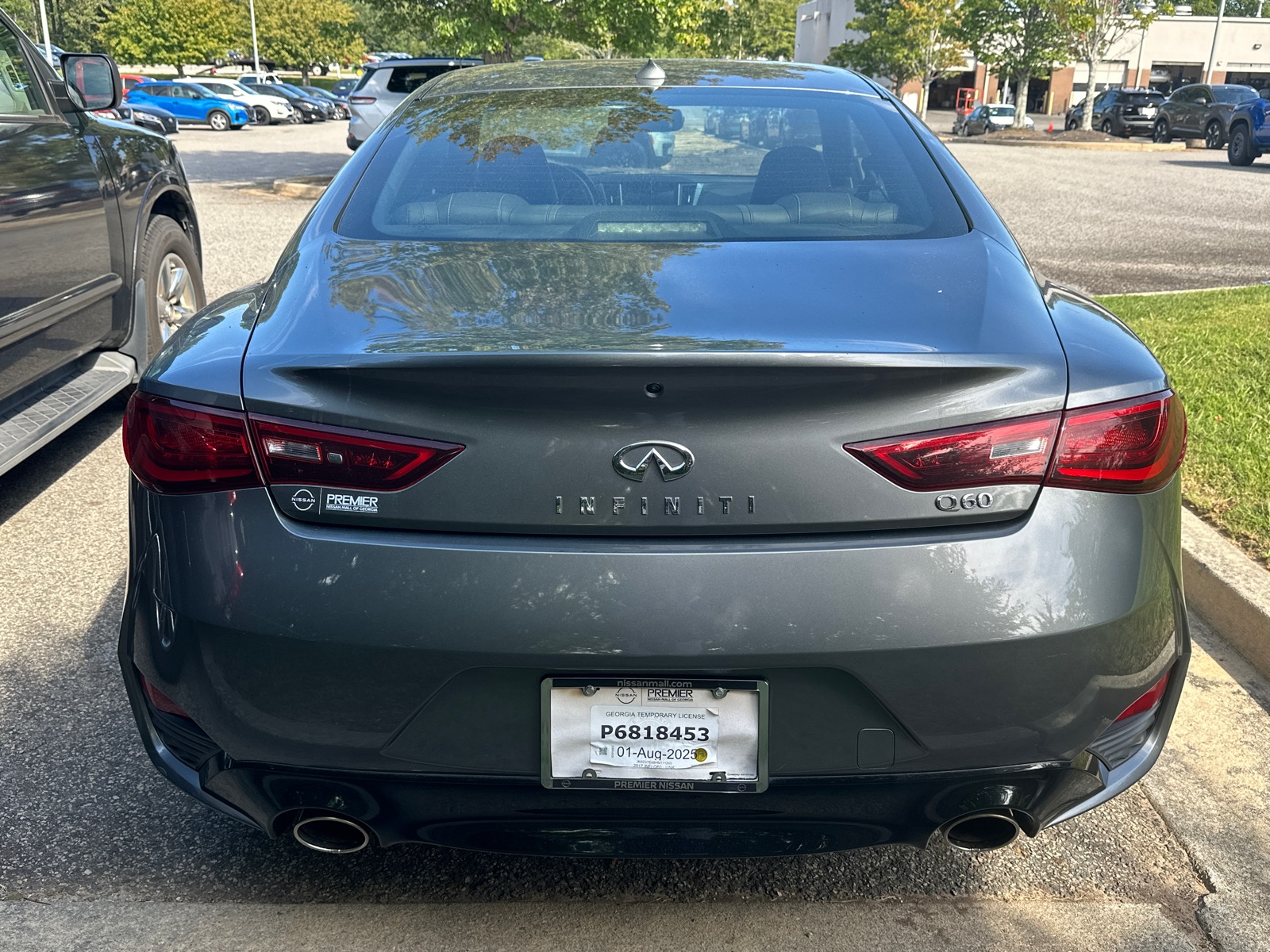 2017 Infiniti Q60 2.0t Premium photo 3