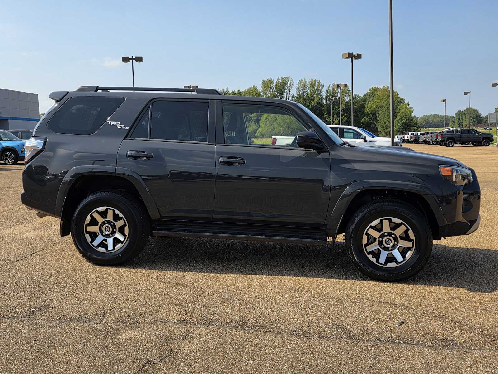 2024 Toyota 4Runner TRD photo 2
