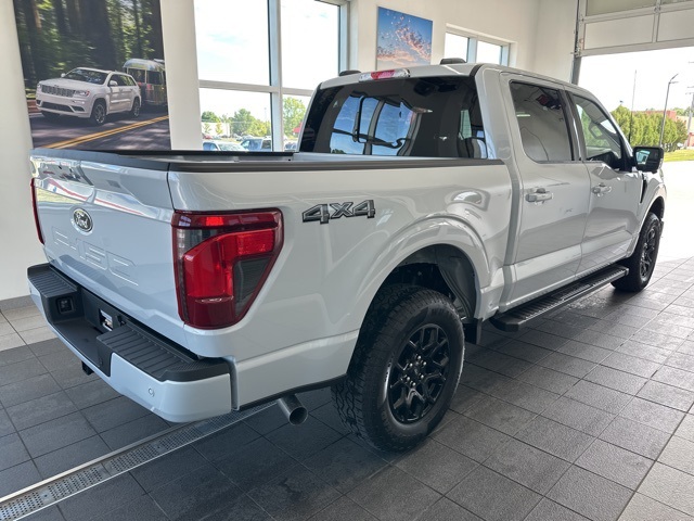 2025 Ford F-150 XLT photo 5