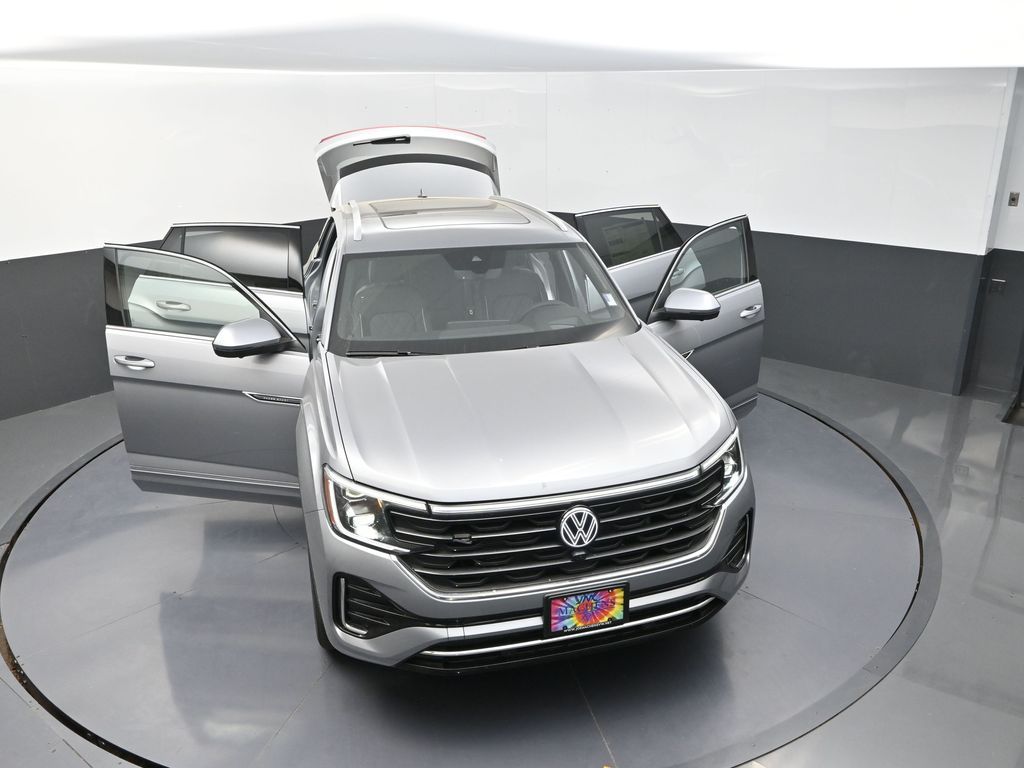 2025 Volkswagen Atlas Cross Sport SEL Premium R-Line photo 27