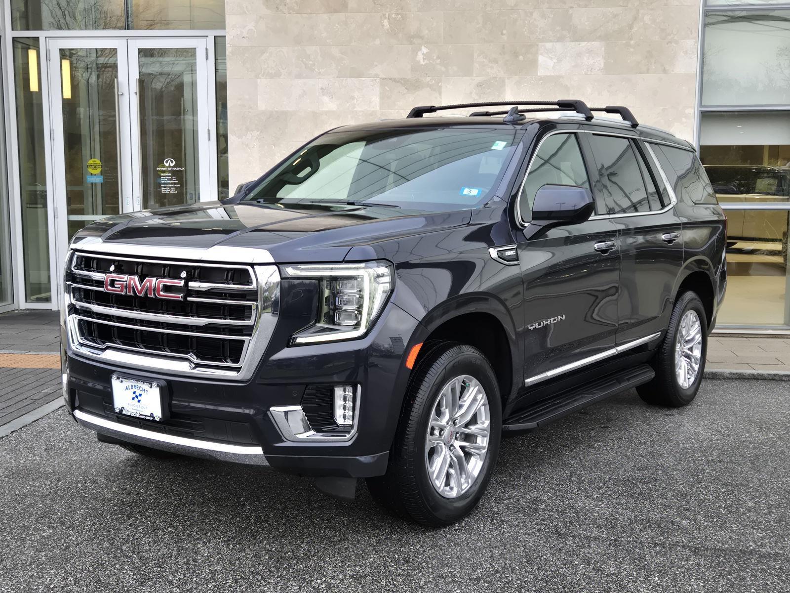 2023 GMC Yukon SLT's photo