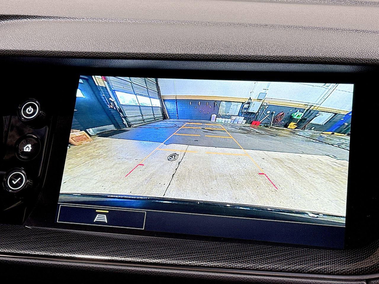 2022 Buick Envision Preferred photo 14