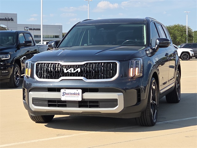 2024 Kia Telluride EX photo 3