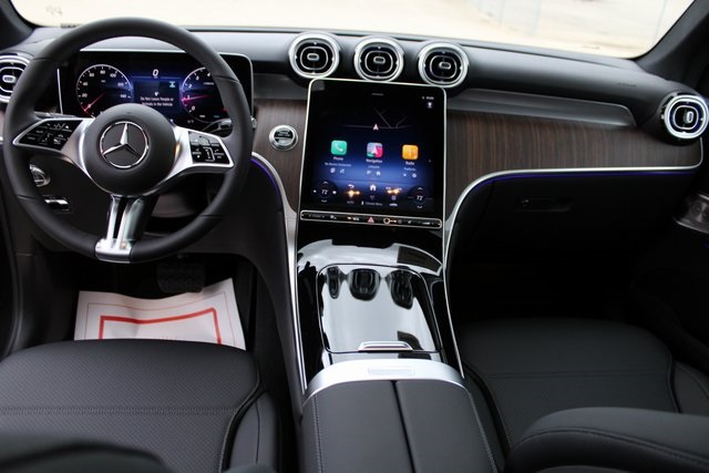 2025 Mercedes Benz GLC 300 4MATIC photo 34