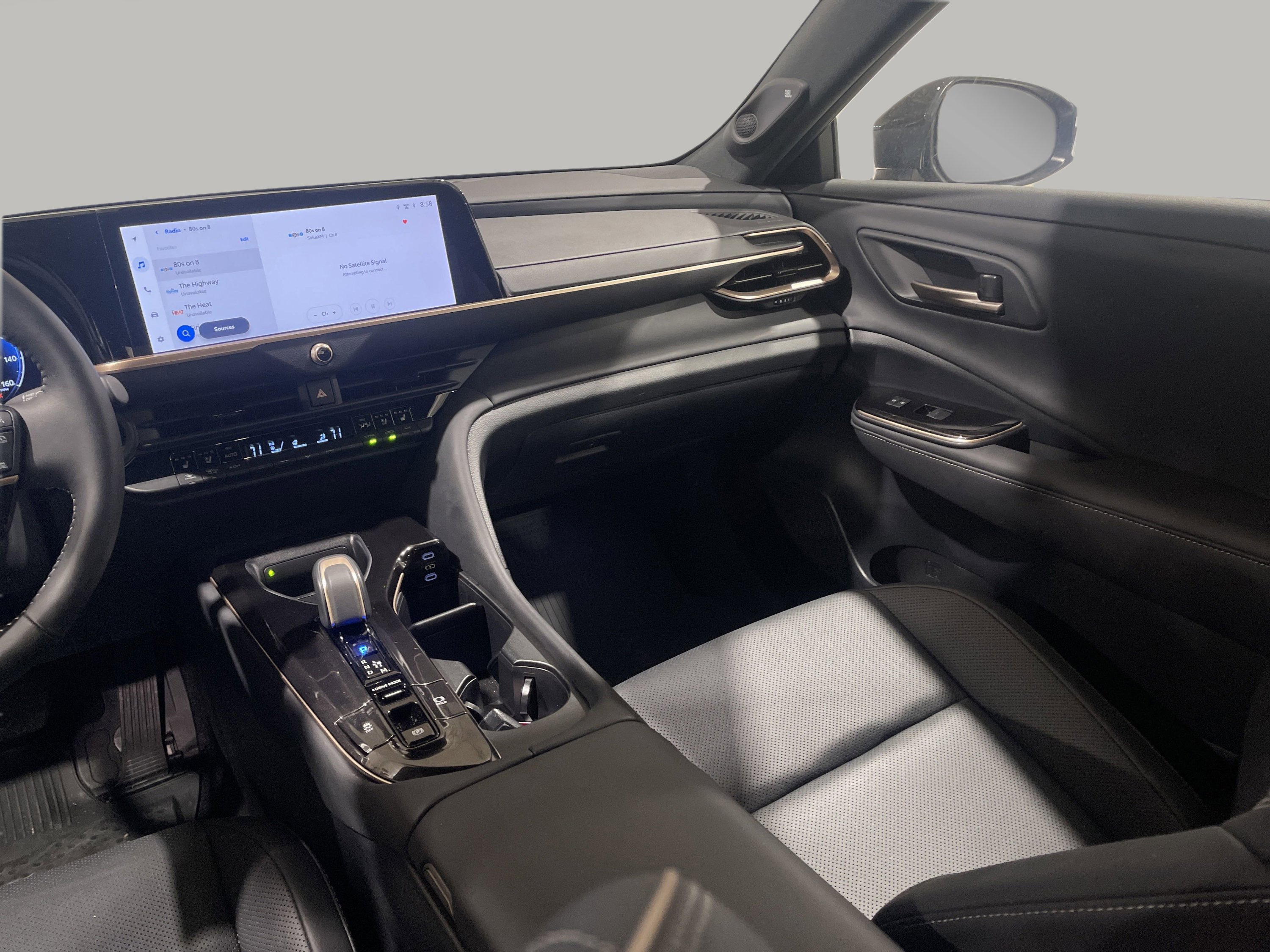 2025 Toyota Crown Platinum photo 21