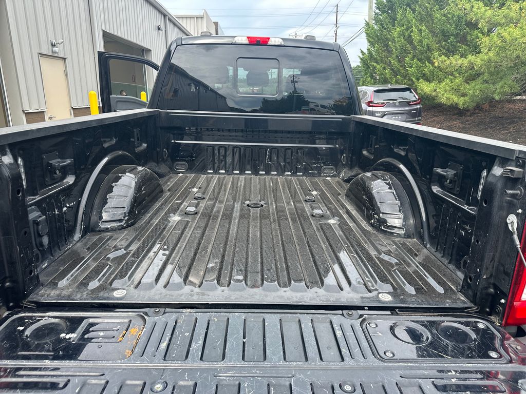 2023 Ford F-250 Lariat photo 28
