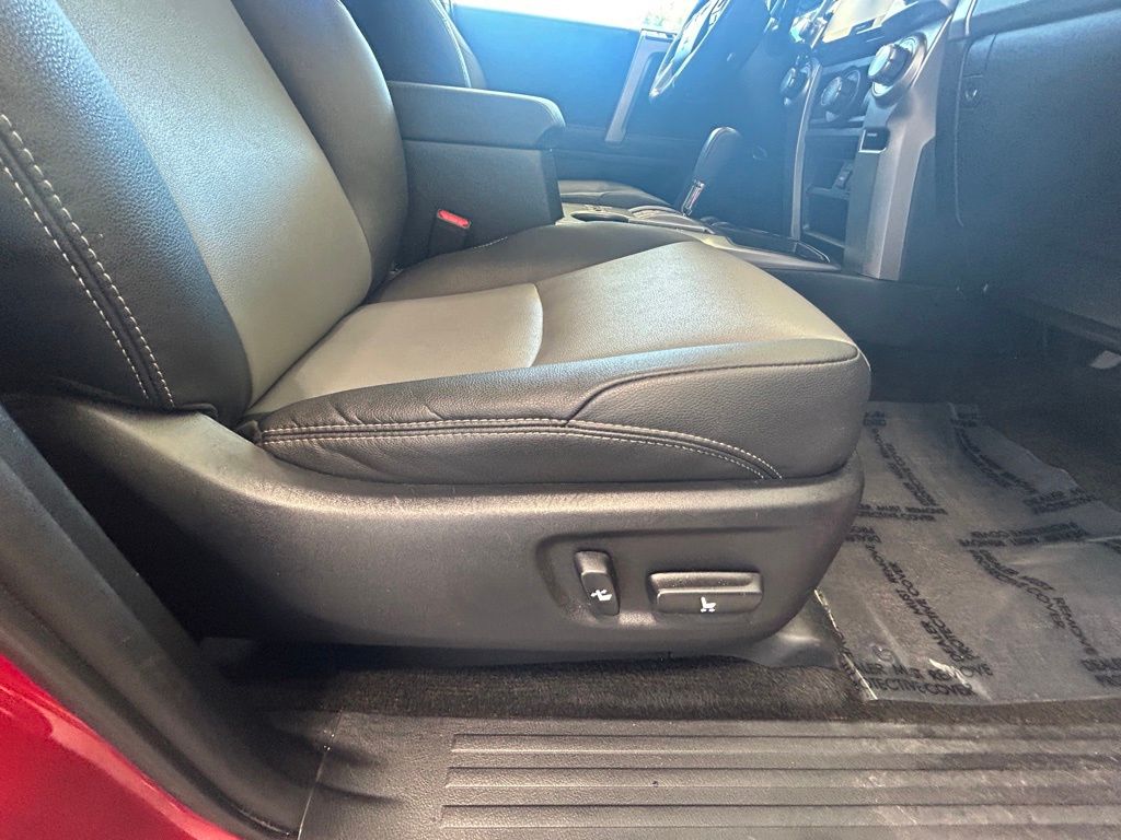 2023 Toyota 4Runner SR5 Premium photo 22