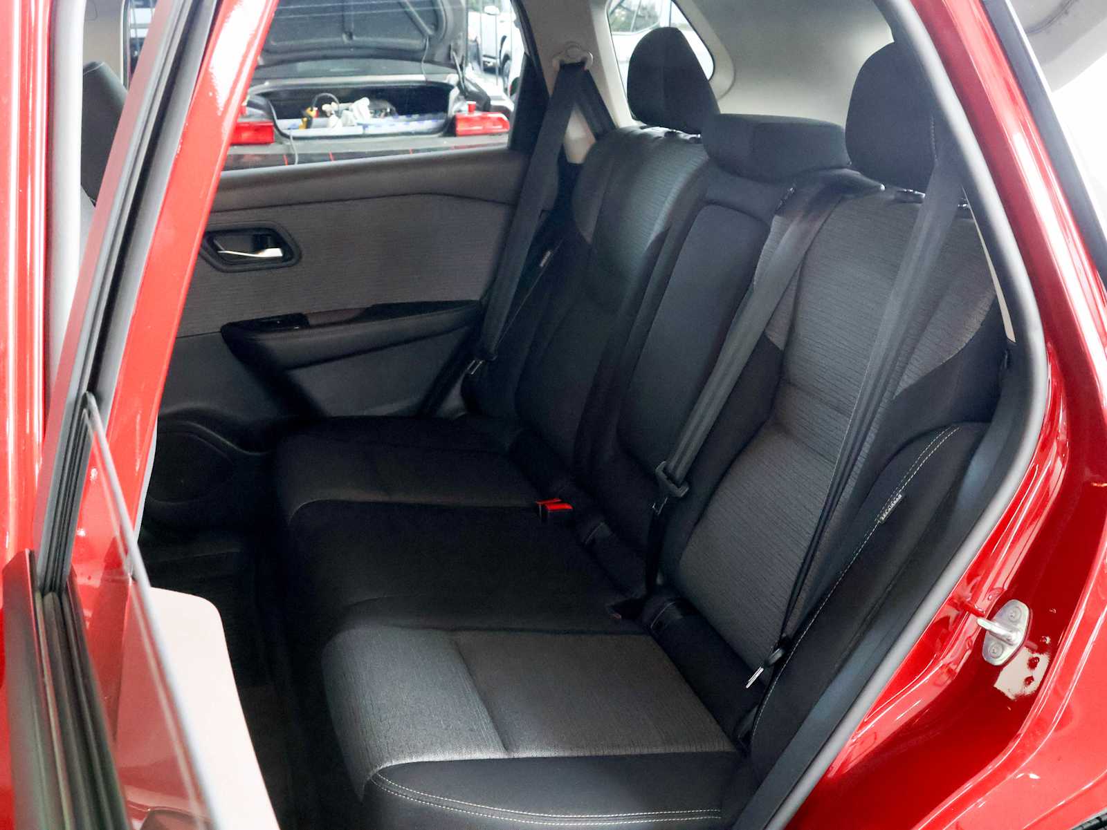 2023 Nissan Rogue SV photo 12