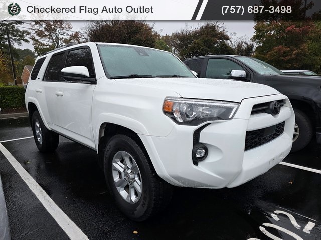 2021 Toyota 4Runner SR5 photo 3