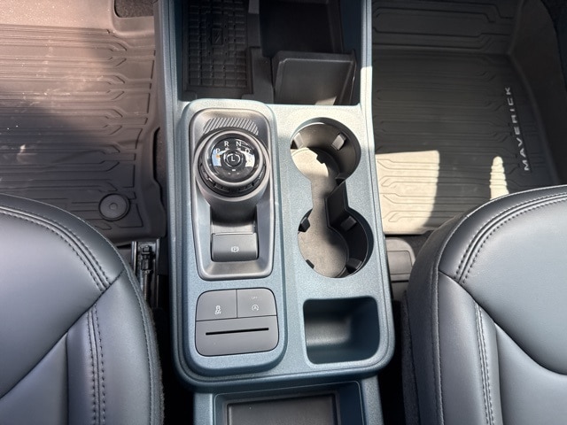 2025 Ford Maverick Lariat photo 16