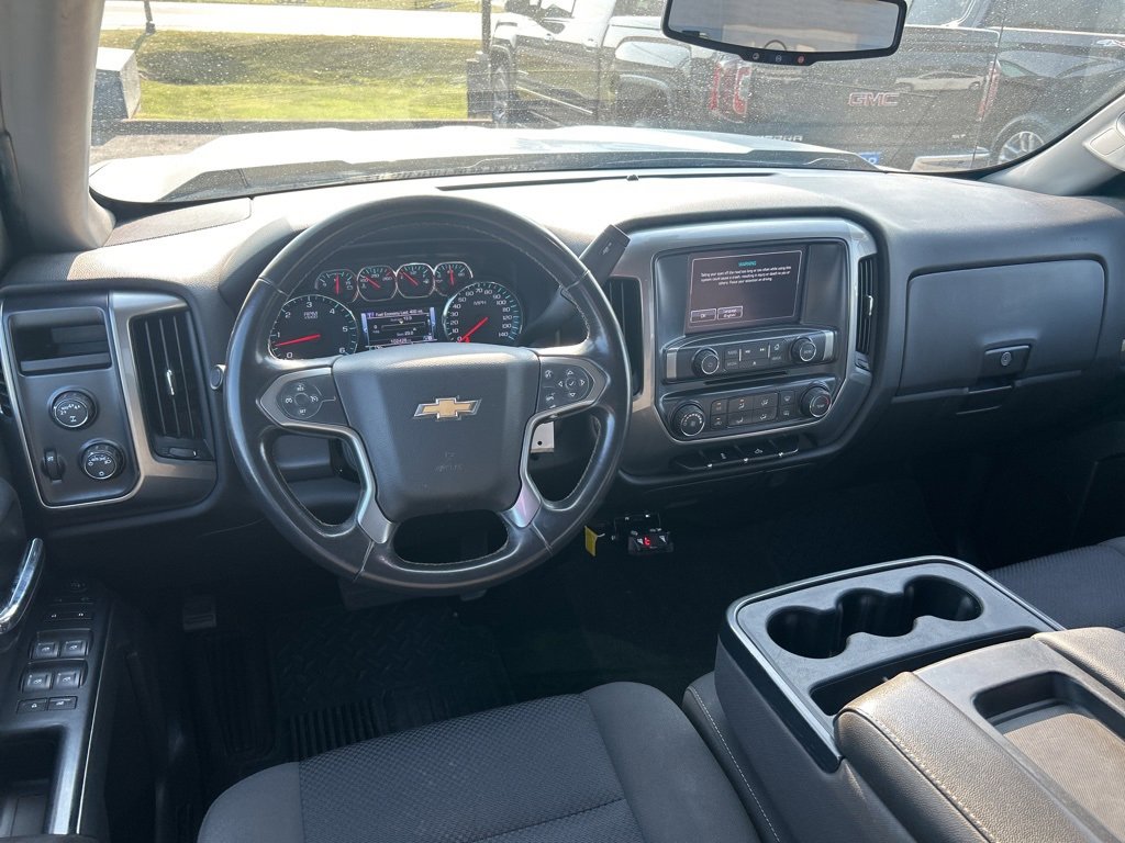 2018 Chevrolet Silverado 1500 LT photo 18